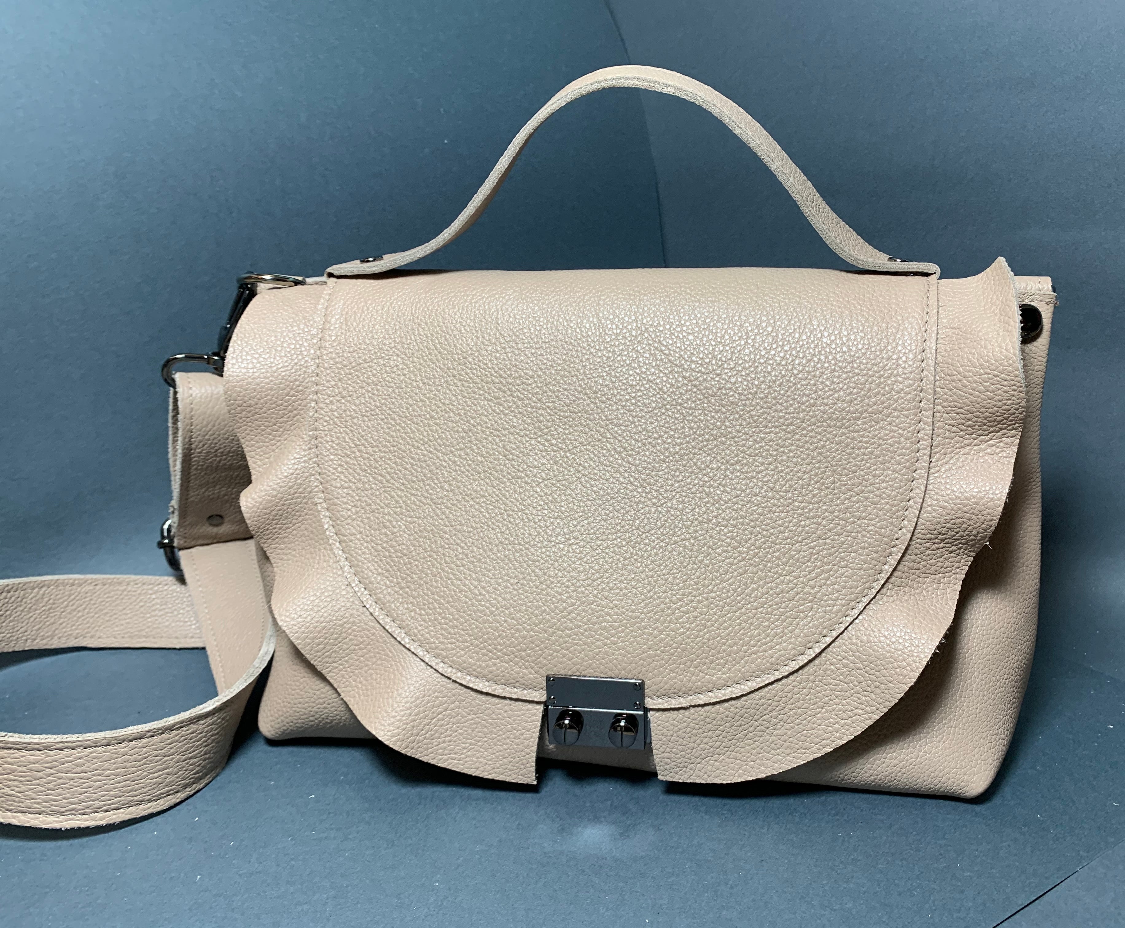 AIDA MAXI