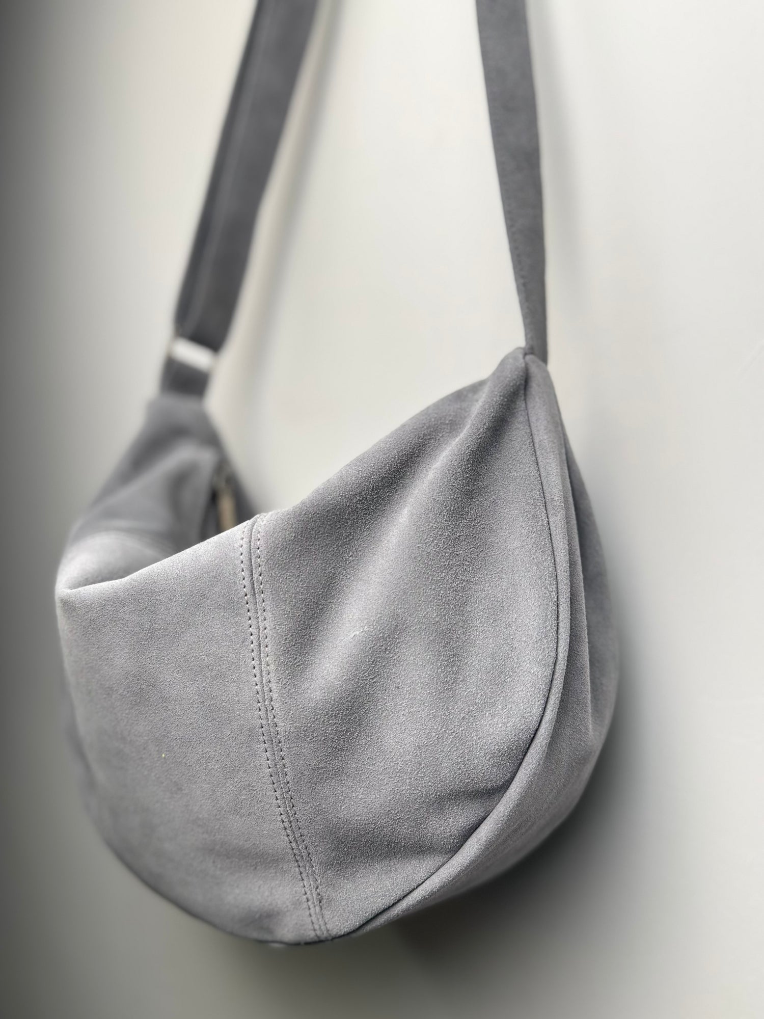 Ila cross Suede Grey