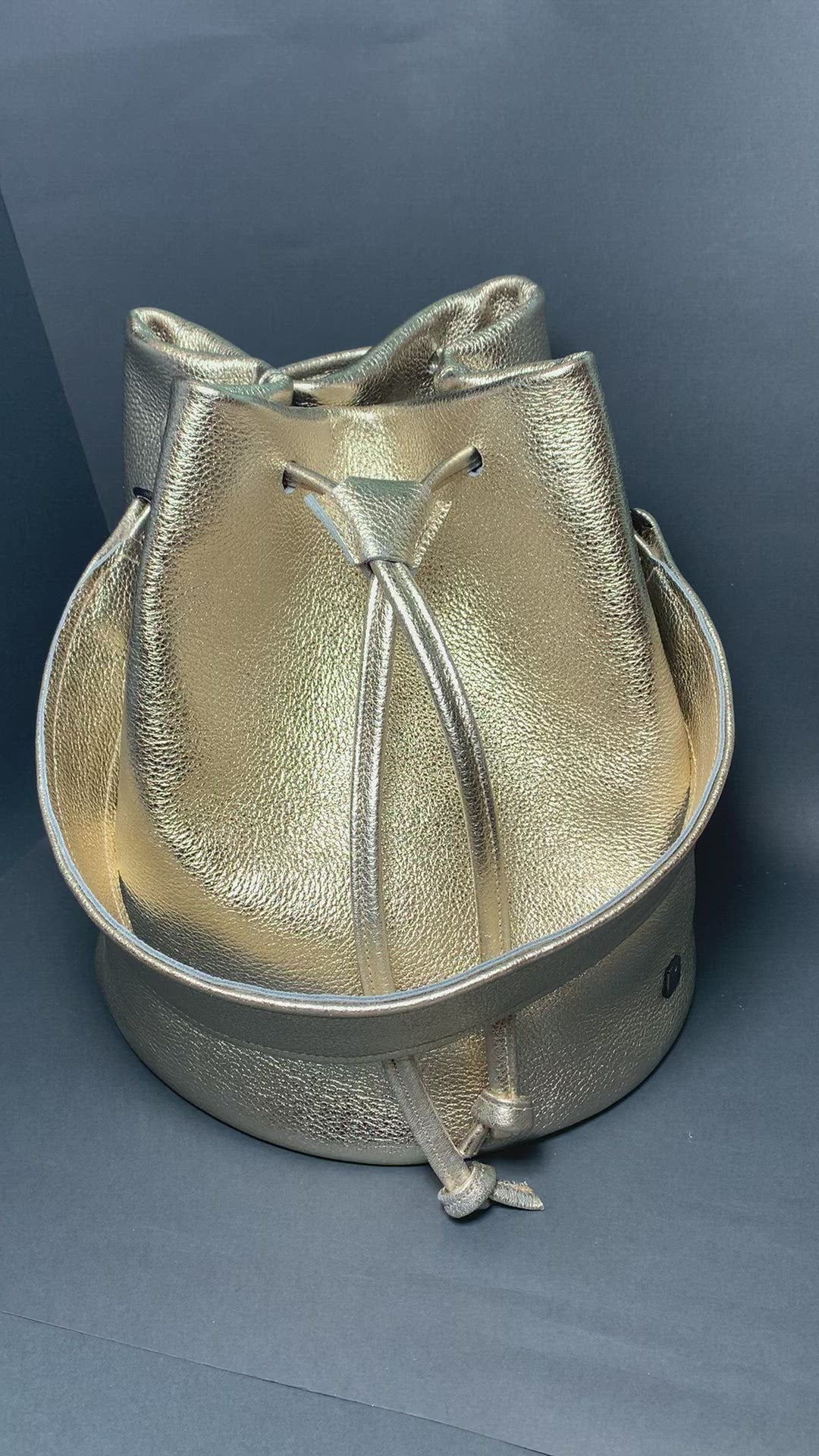 Mary bucket MAXY