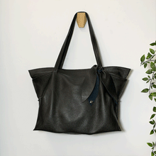 Load image into Gallery viewer, FIORE shopper
