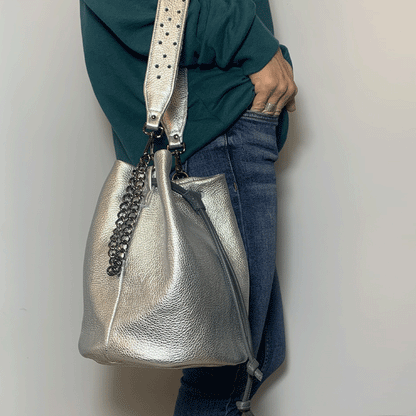 Mary bucket MAXY