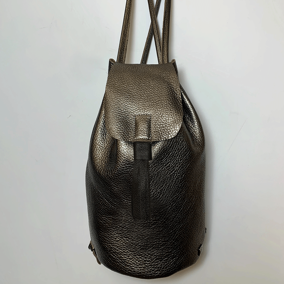 MARY MIDI backpack with flap