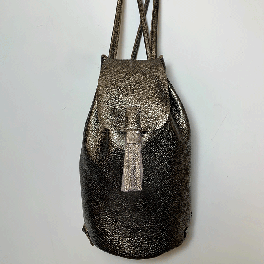 MARY MIDI backpack with flap