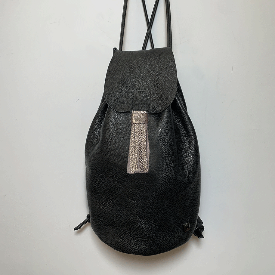 MARY MIDI backpack with flap