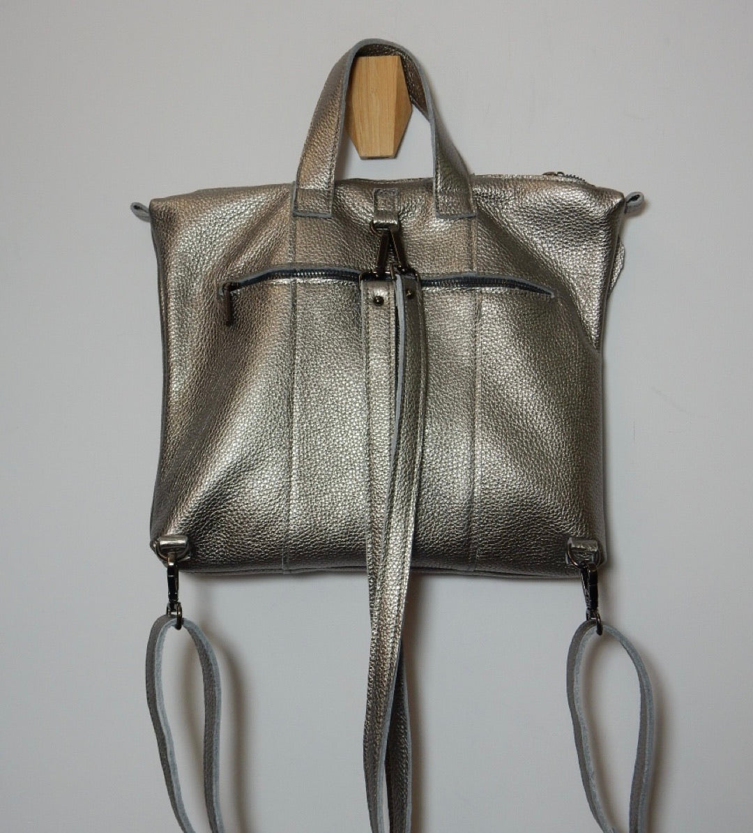 The Midi backpack