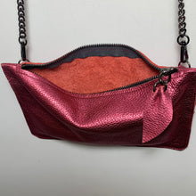 Carica l&#39;immagine nel visualizzatore di Gallery, ILA Pochette S con tracolla
