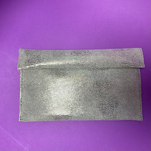 Carica l&#39;immagine nel visualizzatore di Gallery, ANNA Pochette
