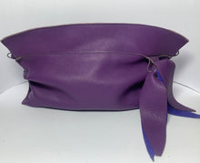 Load image into Gallery viewer, FIORE MIDI SERIE L pochette con tracolla
