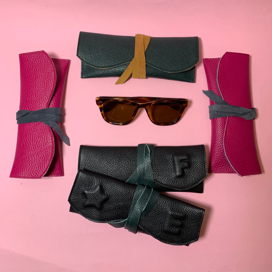 GLASSES HOLDER Valery