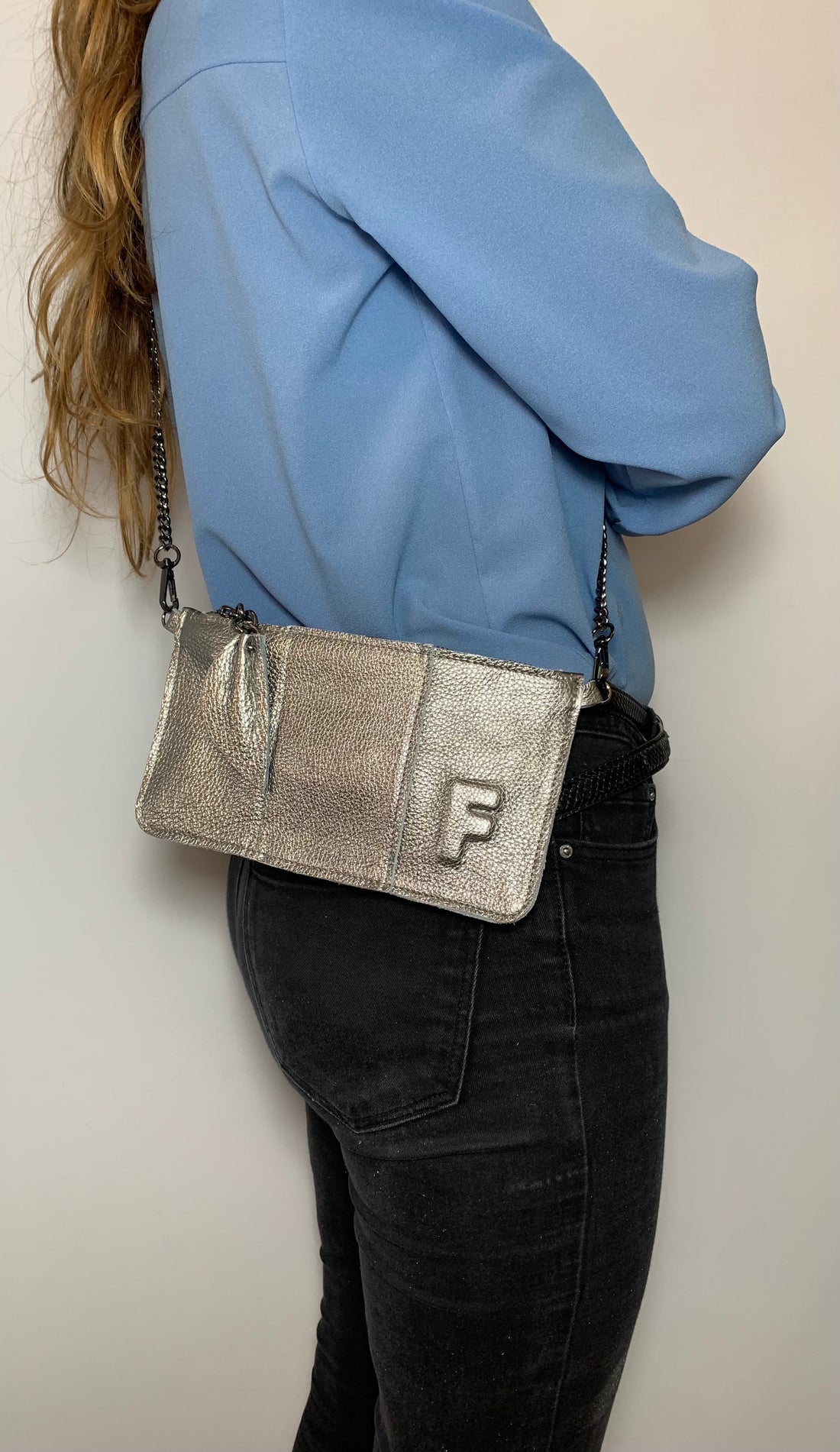 ILA Wallet Maxi with shoulder strap