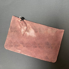 Carica l&#39;immagine nel visualizzatore di Gallery, ILA Pochette S con tracolla
